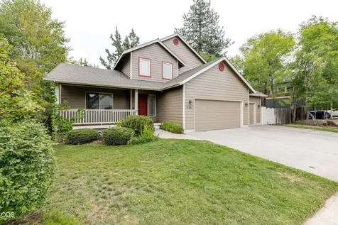 2542 NE Keats Drive Bend OR 97701