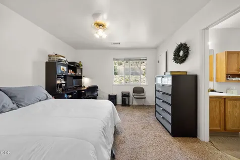 1926 NE Sams Loop Bend OR 97701