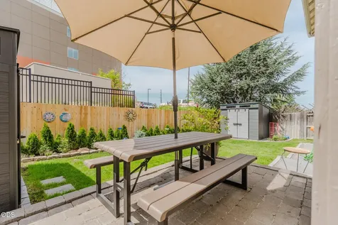 61055 Borden Drive Bend OR 97702