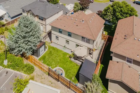 61055 Borden Drive Bend OR 97702