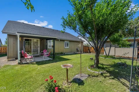 252 SW 33rd Drive Redmond OR 97756