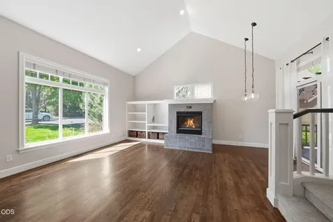 19358 SW Laurelhurst Way Bend OR 97702