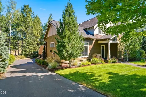 19358 SW Laurelhurst Way Bend OR 97702