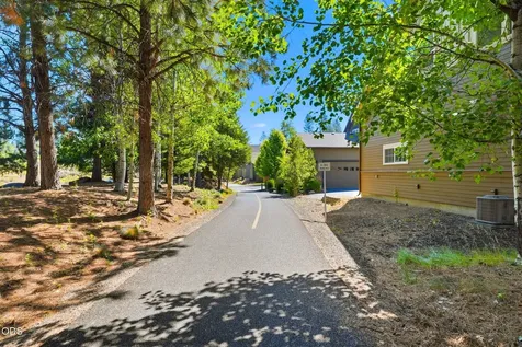 19358 SW Laurelhurst Way Bend OR 97702