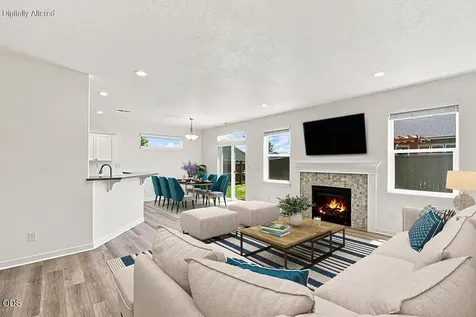 2502 NW Glen Oak Avenue Redmond OR 97756