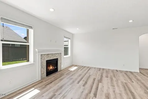 2502 NW Glen Oak Avenue Redmond OR 97756