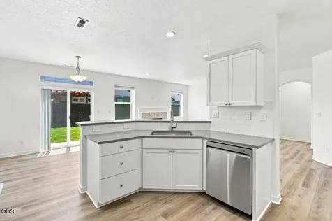 2502 NW Glen Oak Avenue Redmond OR 97756