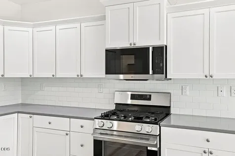 2502 NW Glen Oak Avenue Redmond OR 97756