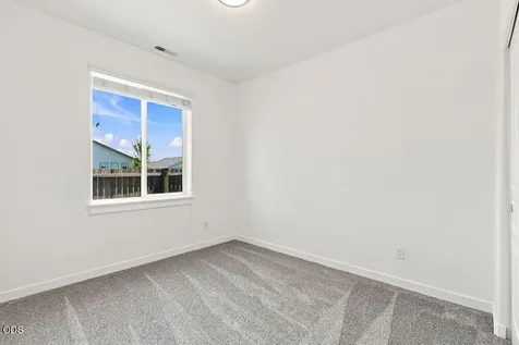 2502 NW Glen Oak Avenue Redmond OR 97756