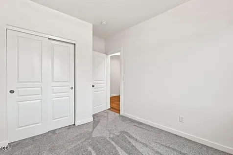 2502 NW Glen Oak Avenue Redmond OR 97756
