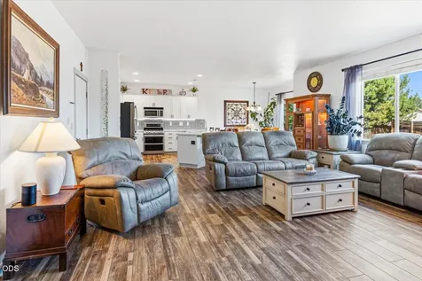 1615 SW Sarasoda Court Redmond OR 97756