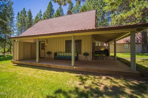 57499 Circle Four Lane Sunriver OR 97707