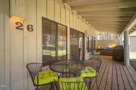57499 Circle Four Lane Sunriver OR 97707