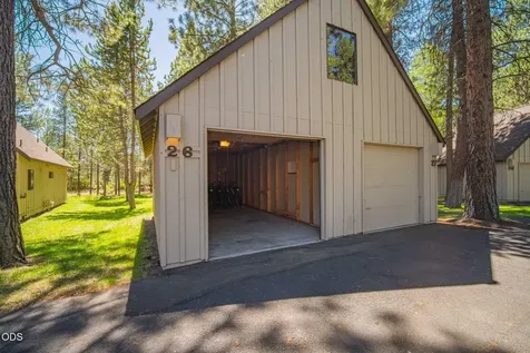 57499 Circle Four Lane Sunriver OR 97707