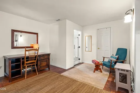 322 N 3rd Street Central Point OR 97502