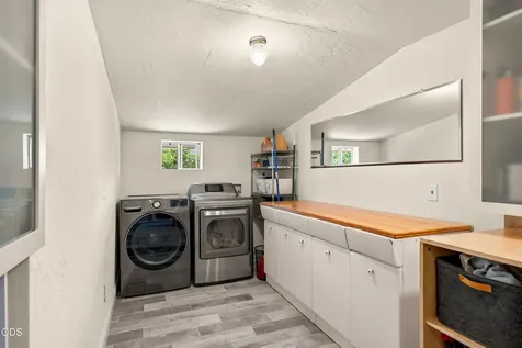 322 N 3rd Street Central Point OR 97502