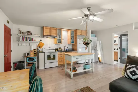 322 N 3rd Street Central Point OR 97502