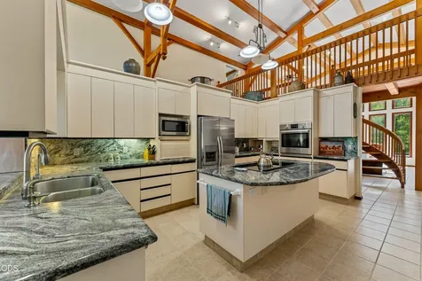 2076 Upper Applegate Road Jacksonville OR 97530