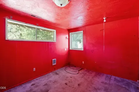130 Sharon Drive Phoenix OR 97535