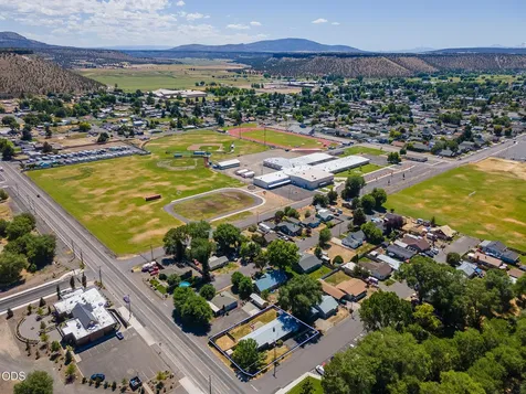 1670 SE Mountain View Drive Prineville OR 97754