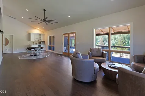 1600 N Second Avenue Gold Hill OR 97525