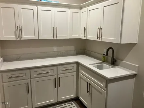 1600 N Second Avenue Gold Hill OR 97525