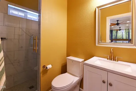 1600 N Second Avenue Gold Hill OR 97525