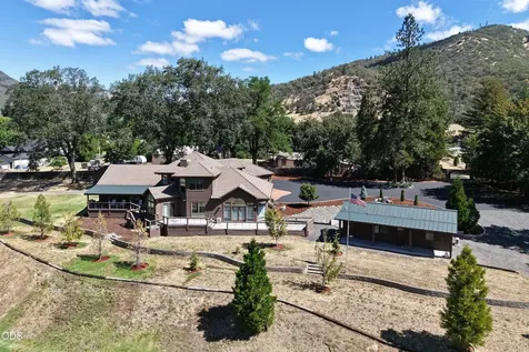 1600 N Second Avenue Gold Hill OR 97525