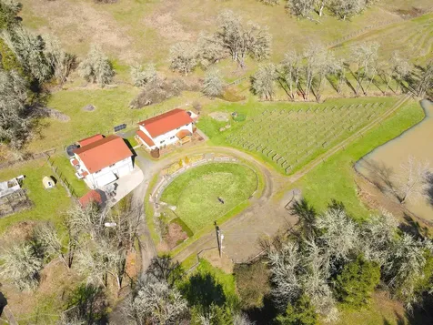 375 Porter Creek Road Winston OR 97496