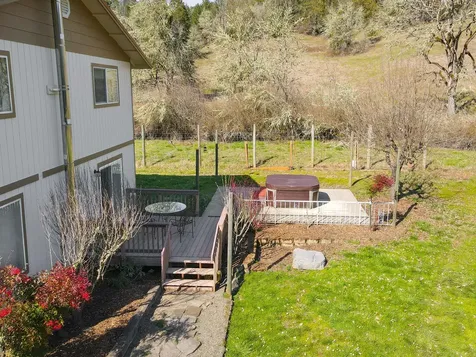 375 Porter Creek Road Winston OR 97496