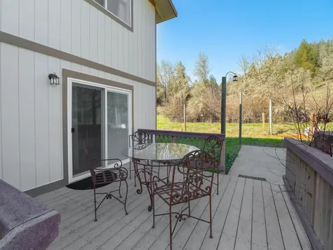 375 Porter Creek Road Winston OR 97496