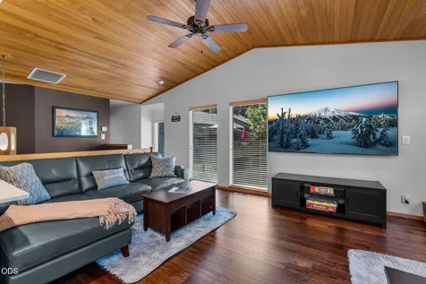 17750 W Core Road Sunriver OR 97707