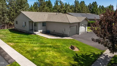 726 NE Savannah Drive Bend OR 97701