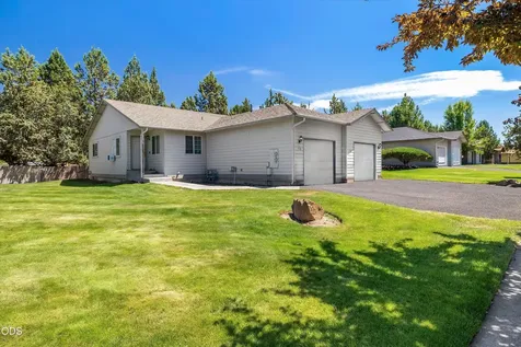 726 NE Savannah Drive Bend OR 97701