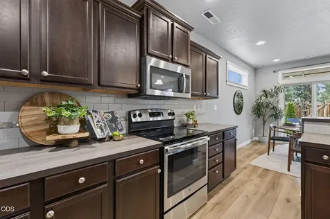 21241 SE Golden Market Lane Bend OR 97702