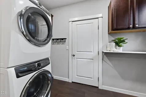 21241 SE Golden Market Lane Bend OR 97702