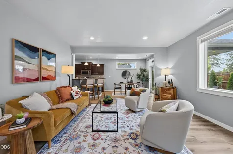 21241 SE Golden Market Lane Bend OR 97702