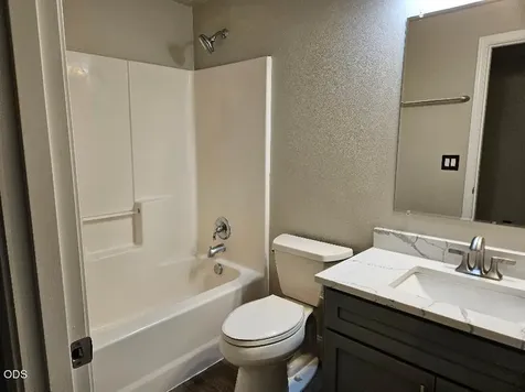 1320 NE 3rd Street Redmond OR 97756