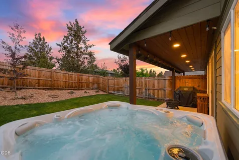 62851 NE Daniel Road Bend OR 97701