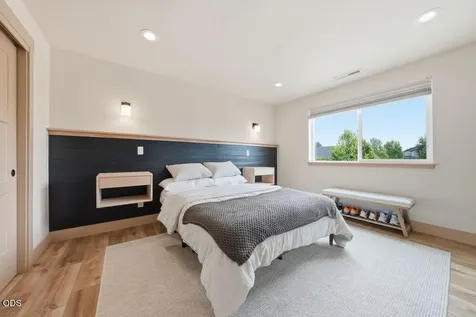 62851 NE Daniel Road Bend OR 97701
