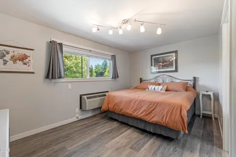 1565 NW Wall Street Bend OR 97703