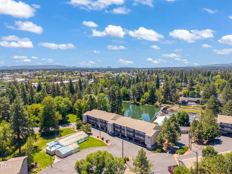 1565 NW Wall Street Bend OR 97703