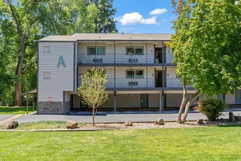 1565 NW Wall Street Bend OR 97703