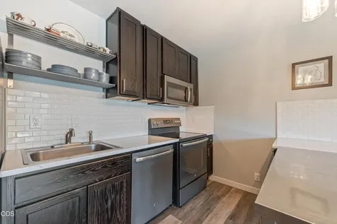 1565 NW Wall Street Bend OR 97703