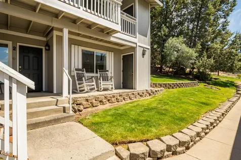 1527 NW Juniper Street Bend OR 97703