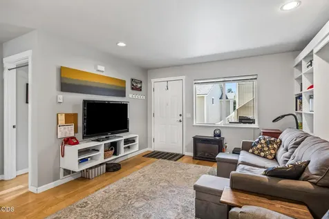 1527 NW Juniper Street Bend OR 97703