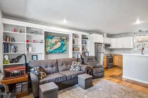 1527 NW Juniper Street Bend OR 97703