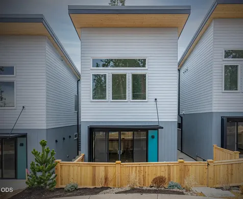 930 NE Norton Avenue Bend OR 97701