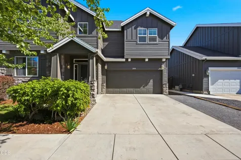 2858 NE Forum Drive Bend OR 97701