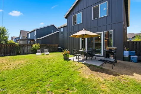2858 NE Forum Drive Bend OR 97701